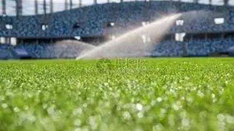 哈登表现低迷，全场14中4三分6中2，仅得17分5篮板8助攻，失误6次，正负值+4